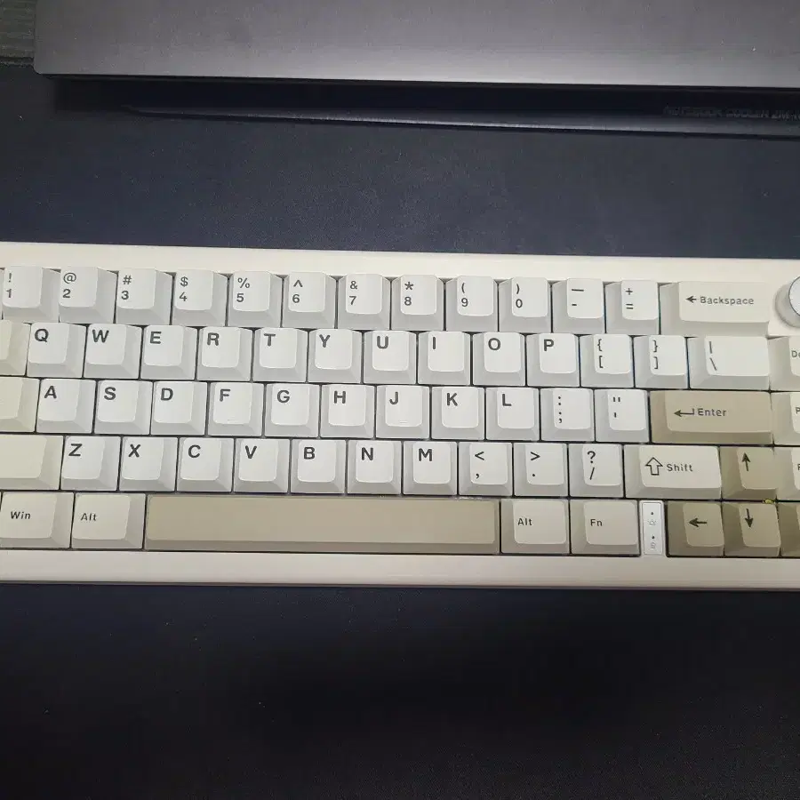 gmk67 유무선 키보드 팝니다