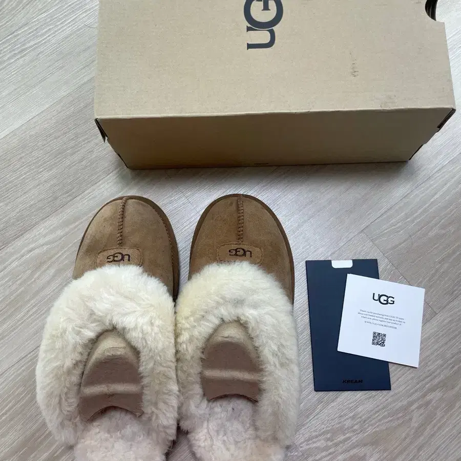 미국 UGG 어그 슬리퍼(240)