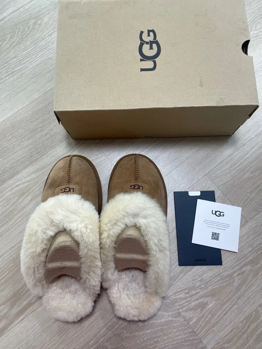 미국 UGG 어그 슬리퍼(240)