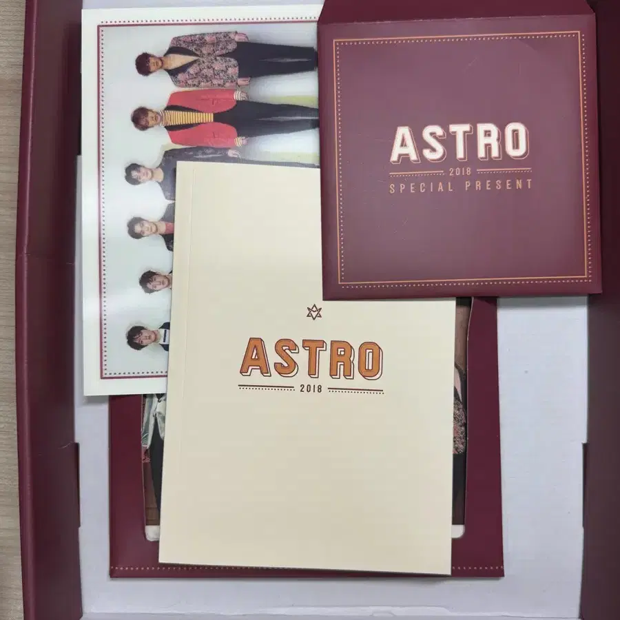 아스트로 2018 시즌그리팅