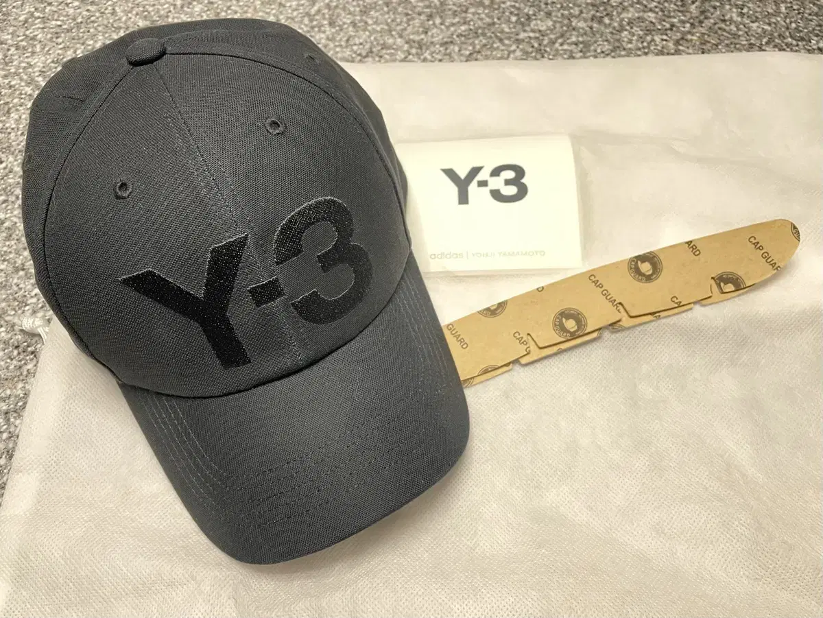 Y-3 요지 야마모토 자수로고 볼캡