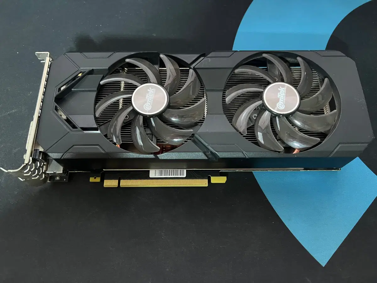 이엠텍 GTX1070ti 그래픽카드 A급 판매합니다.