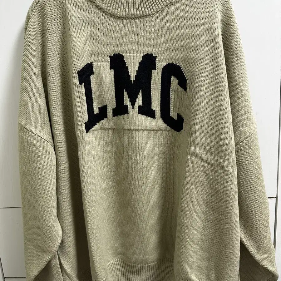 LMC 니트