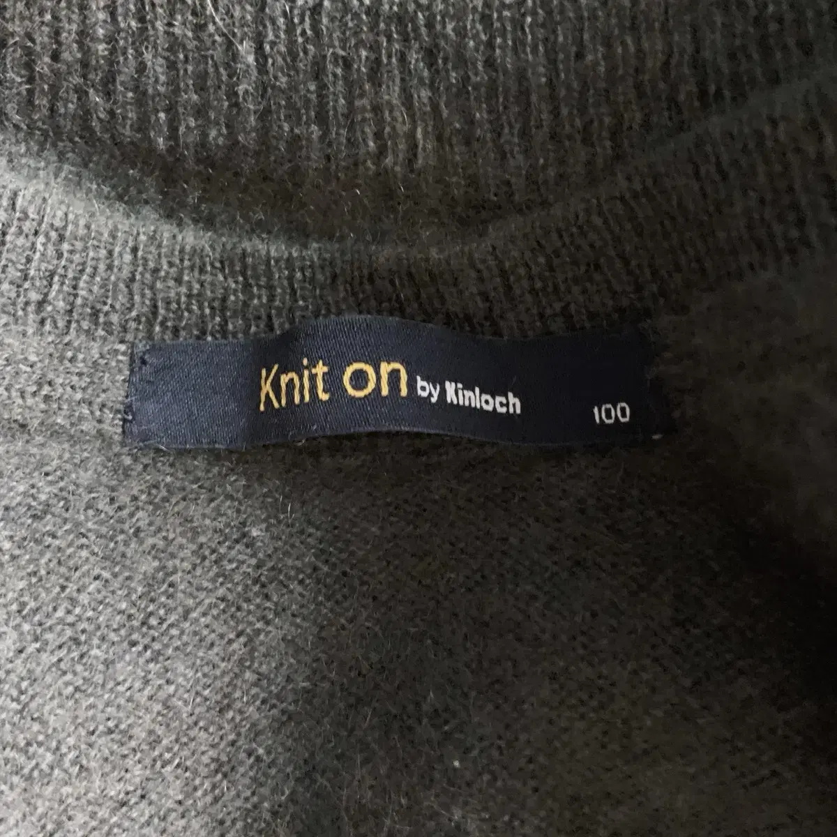 100 Knit on by kinloch 캐시미어 100% 니트