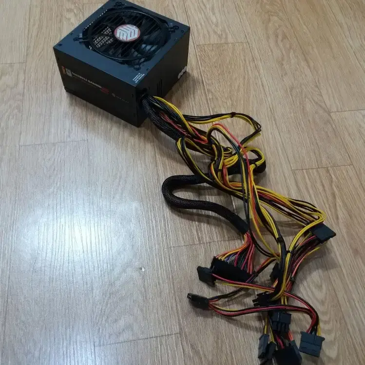 시소닉 중고 파워/멕스웰 게이밍프로 80PLUS+ 600w / 12소유