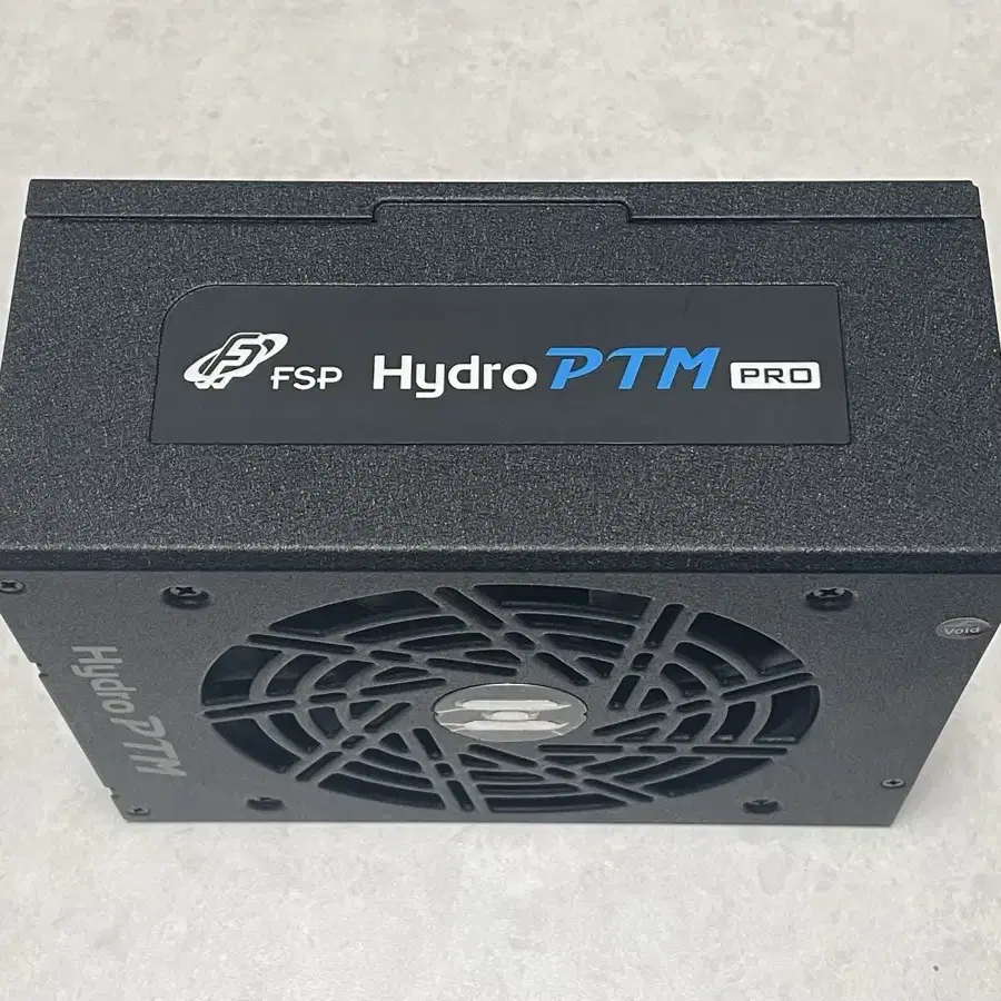 FSP HYDRO PRO 1000W 플래티넘 풀모듈러 파워