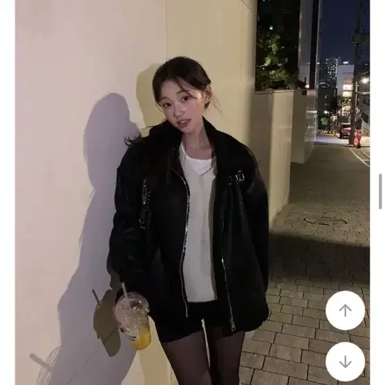 영앤리치 오버핏 무스탕자켓