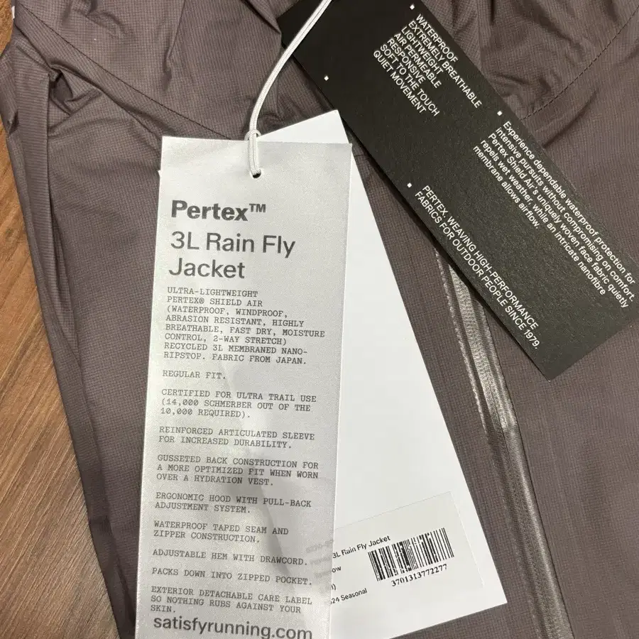 satisfy pertex 3L jacket