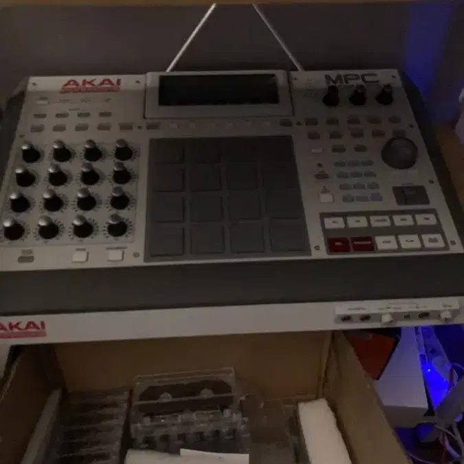 Akai mpc 르네상스