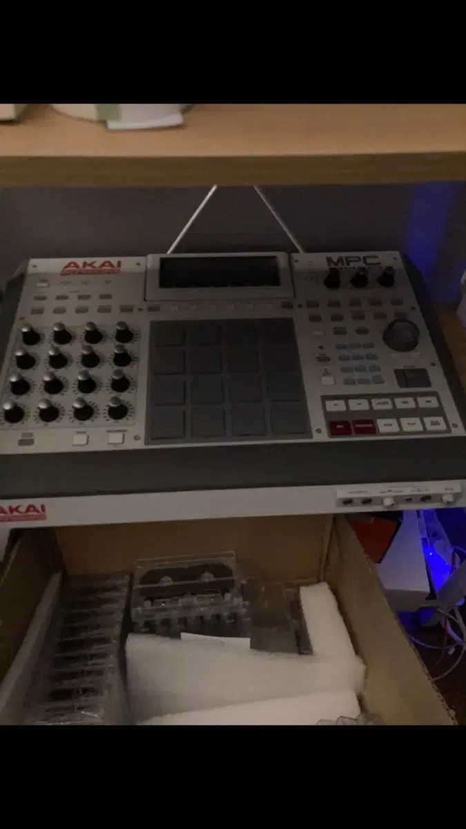 Akai mpc 르네상스