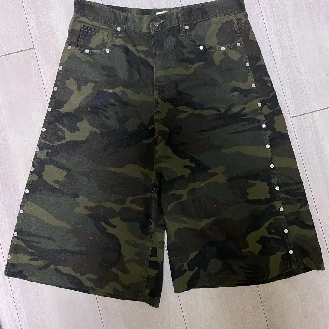 [aeae] aeae stud shorts-camo [2]