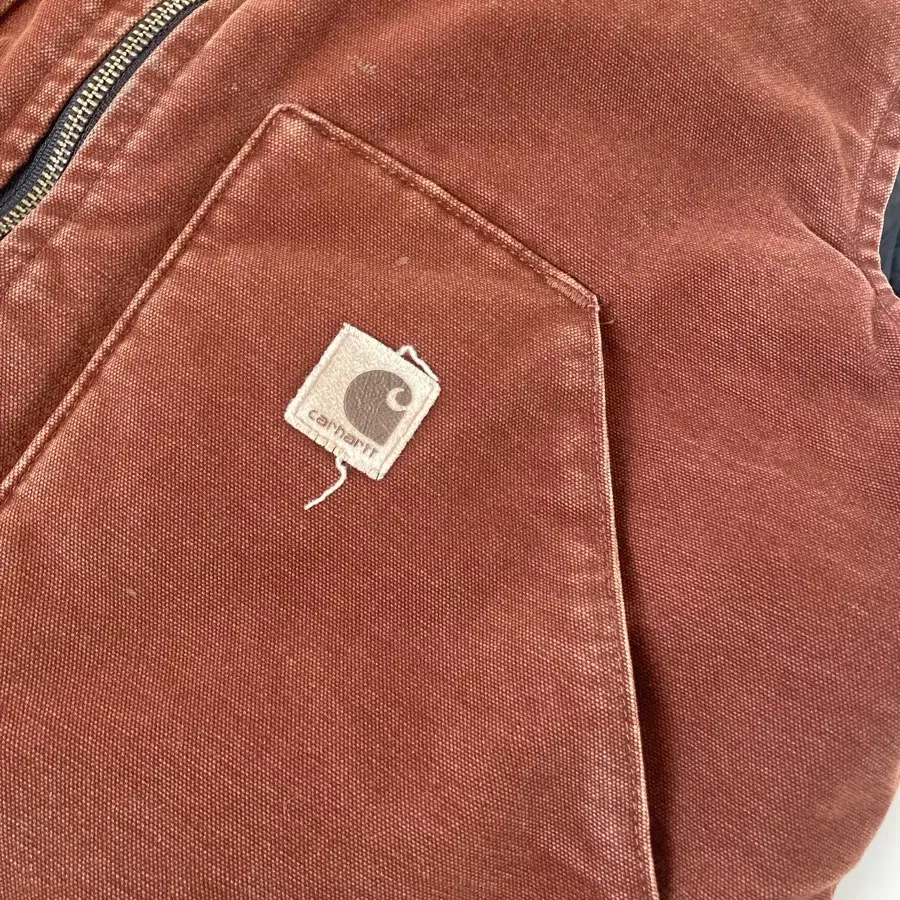 00s Carhartt Vest