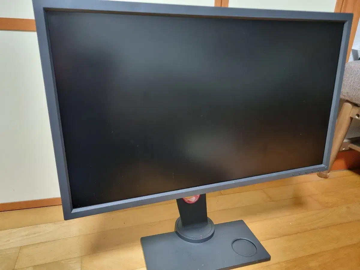 벤큐 xl2740 240hz 판매합니다.