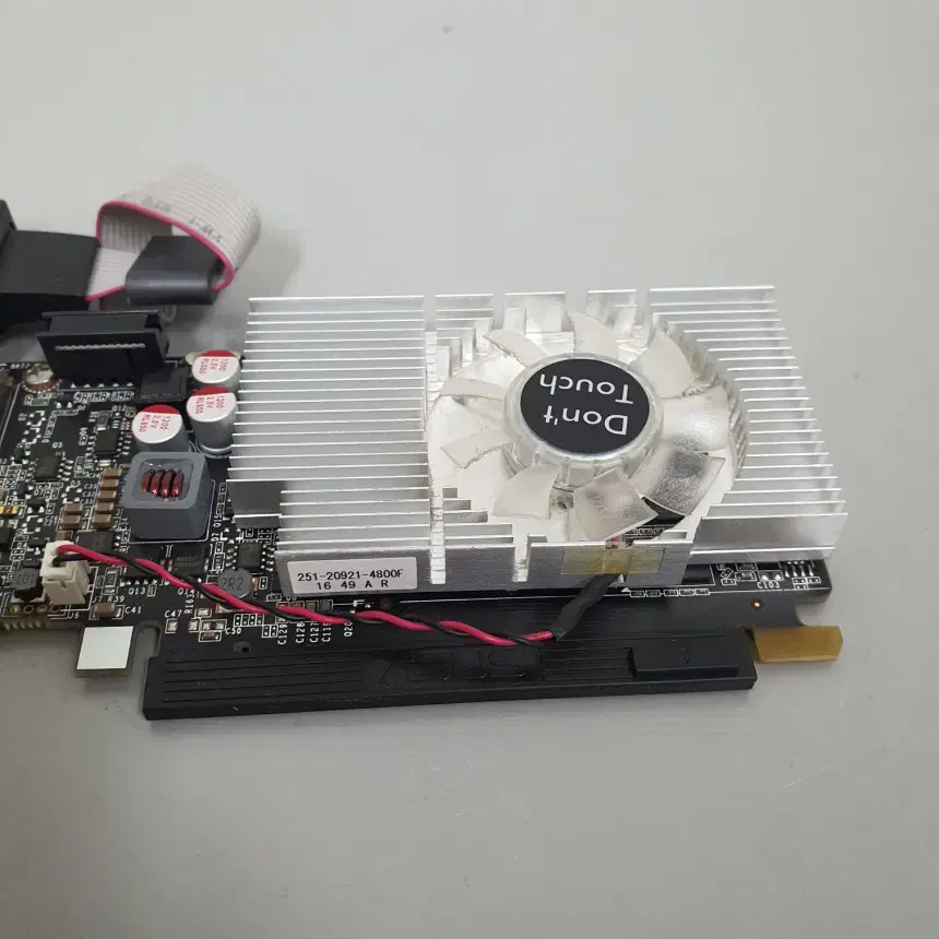 [무료배송] 중고 삼성 GT710 그래픽카드 1GB