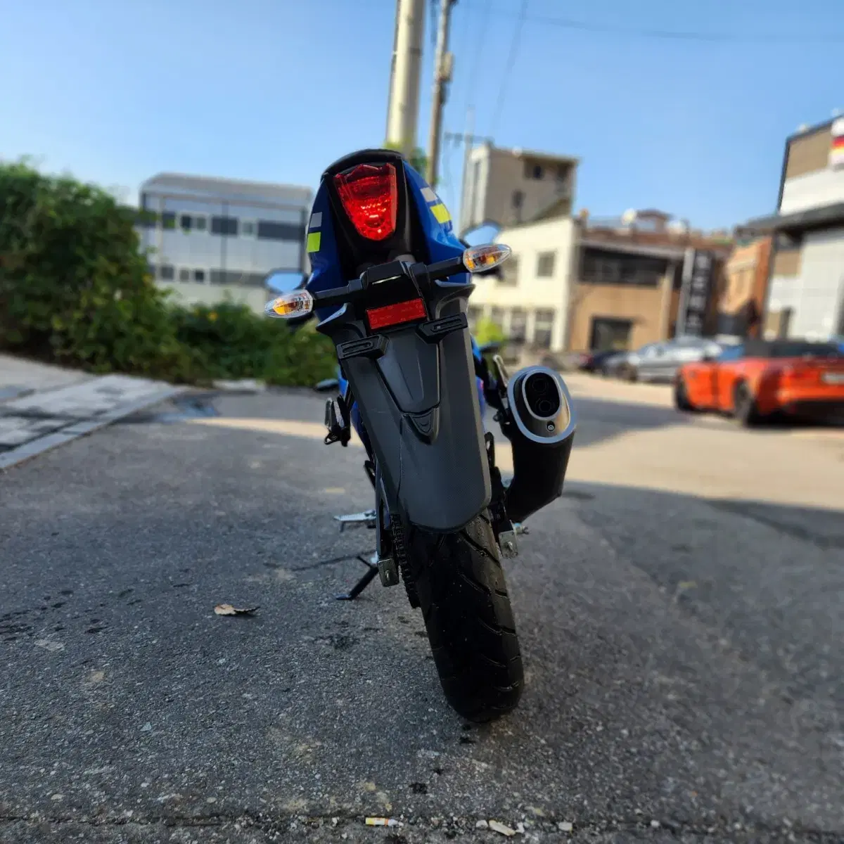 연말특가/gsxr125 24년형 3천키로 신차급,깔끔한외관