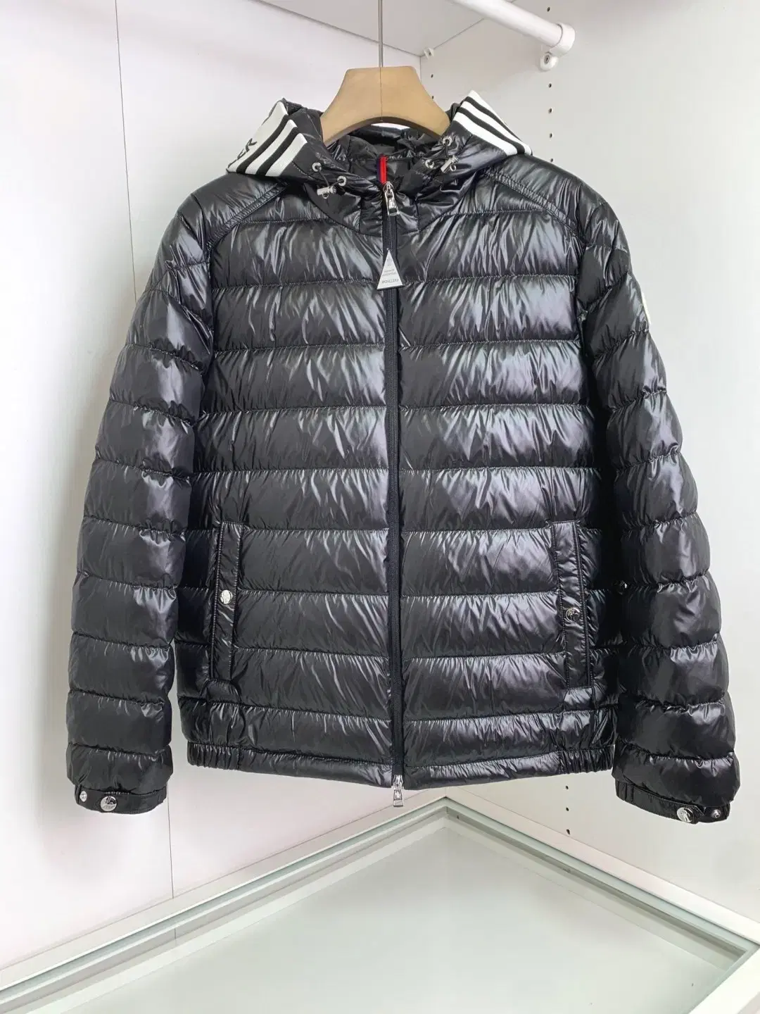 MONCLER 블랙 구스다운 자켓