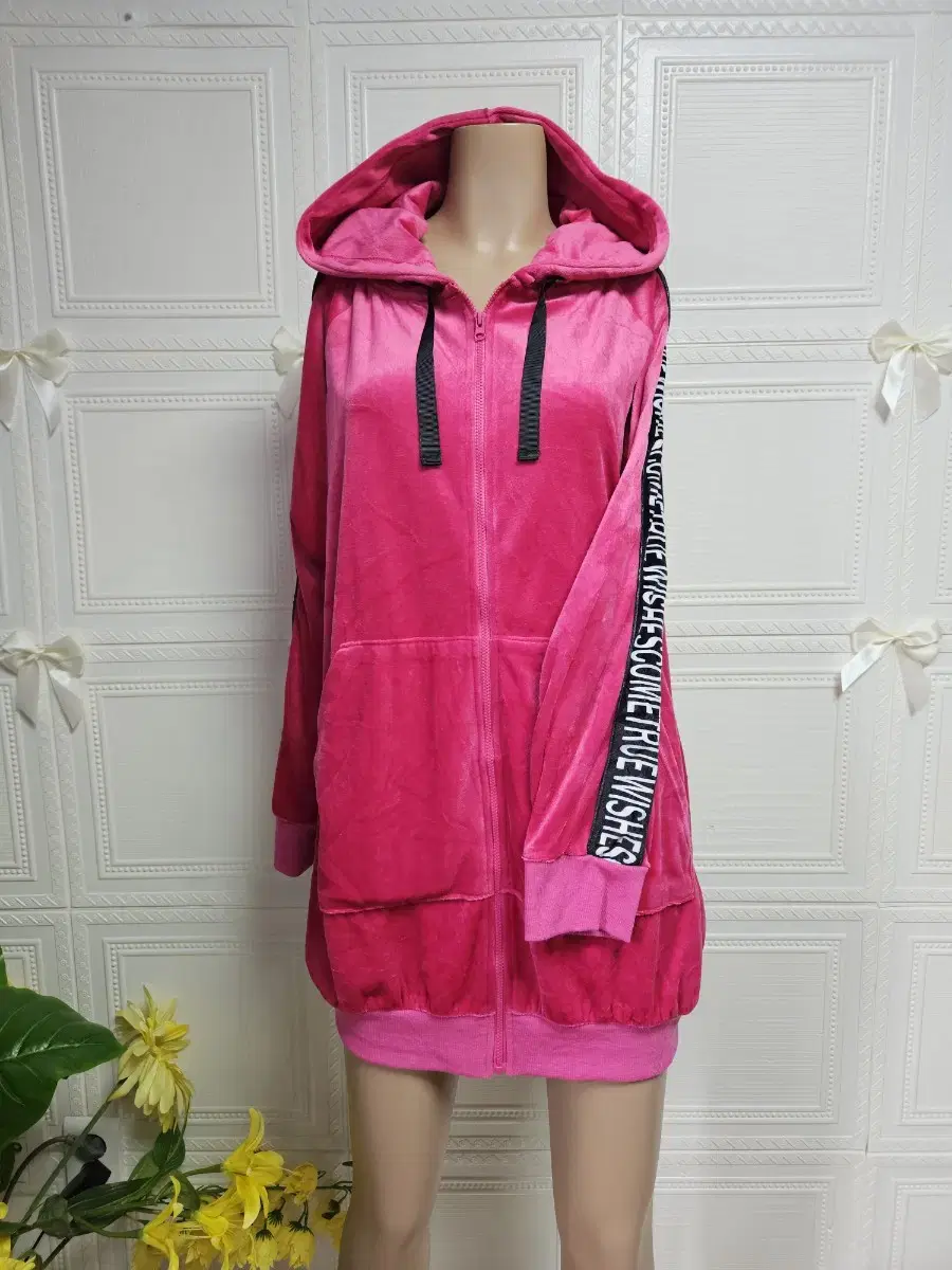 Hot pink velvet hooded zip-up (not thick)