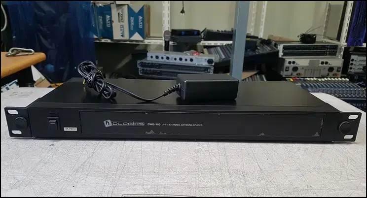 디라직 DWD-900 중고 안테나 분배기 (900MHz)