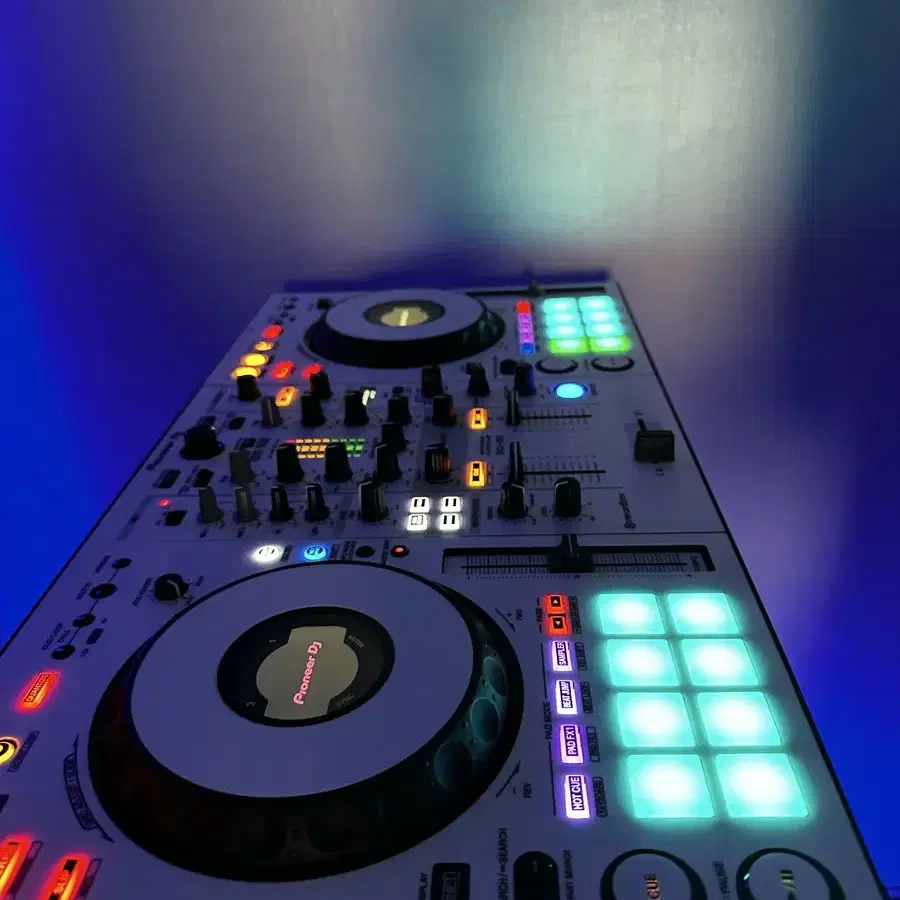 PIONEER DDJ 800 팝니다