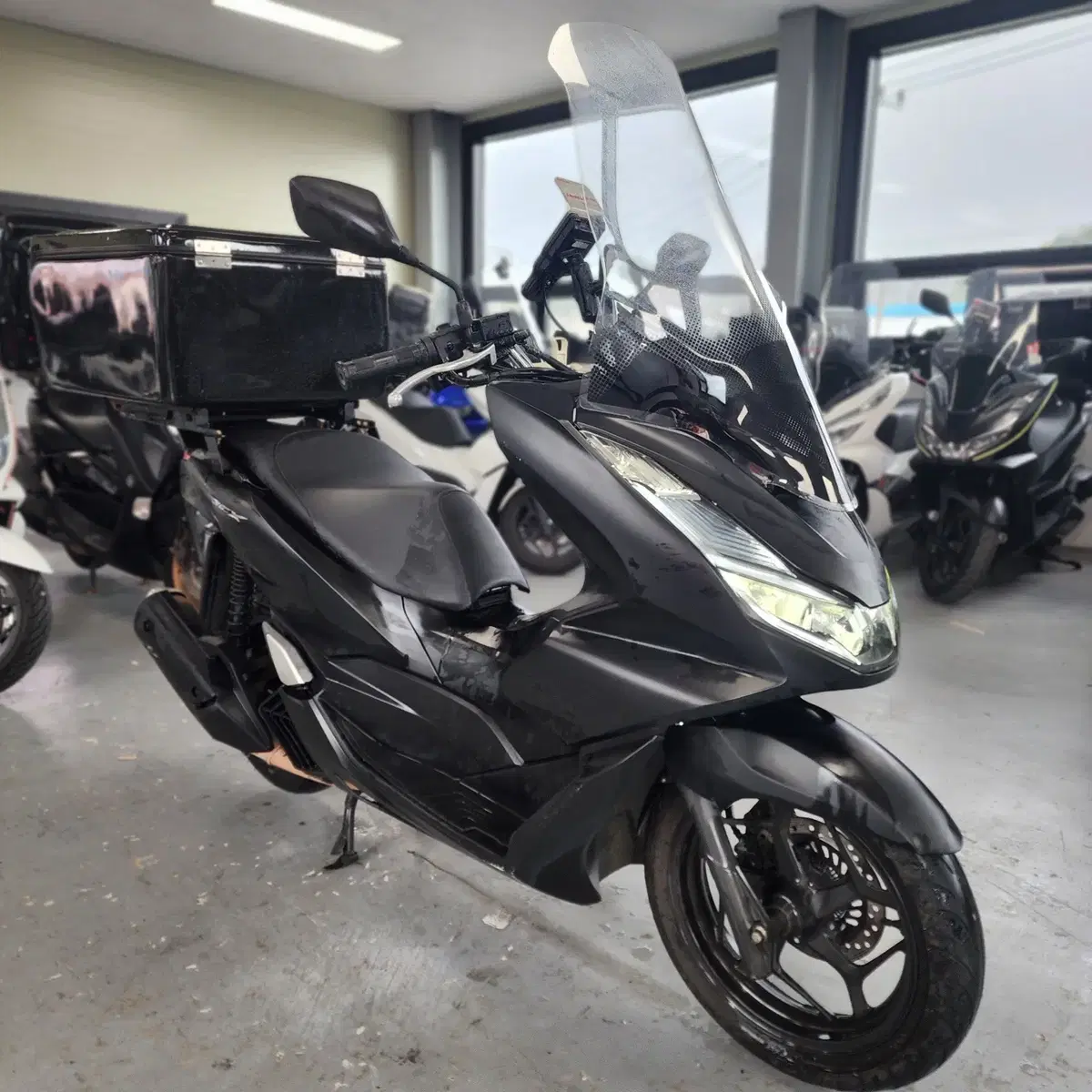 pcx22년 abs 깔끔한 차량 판매합니다