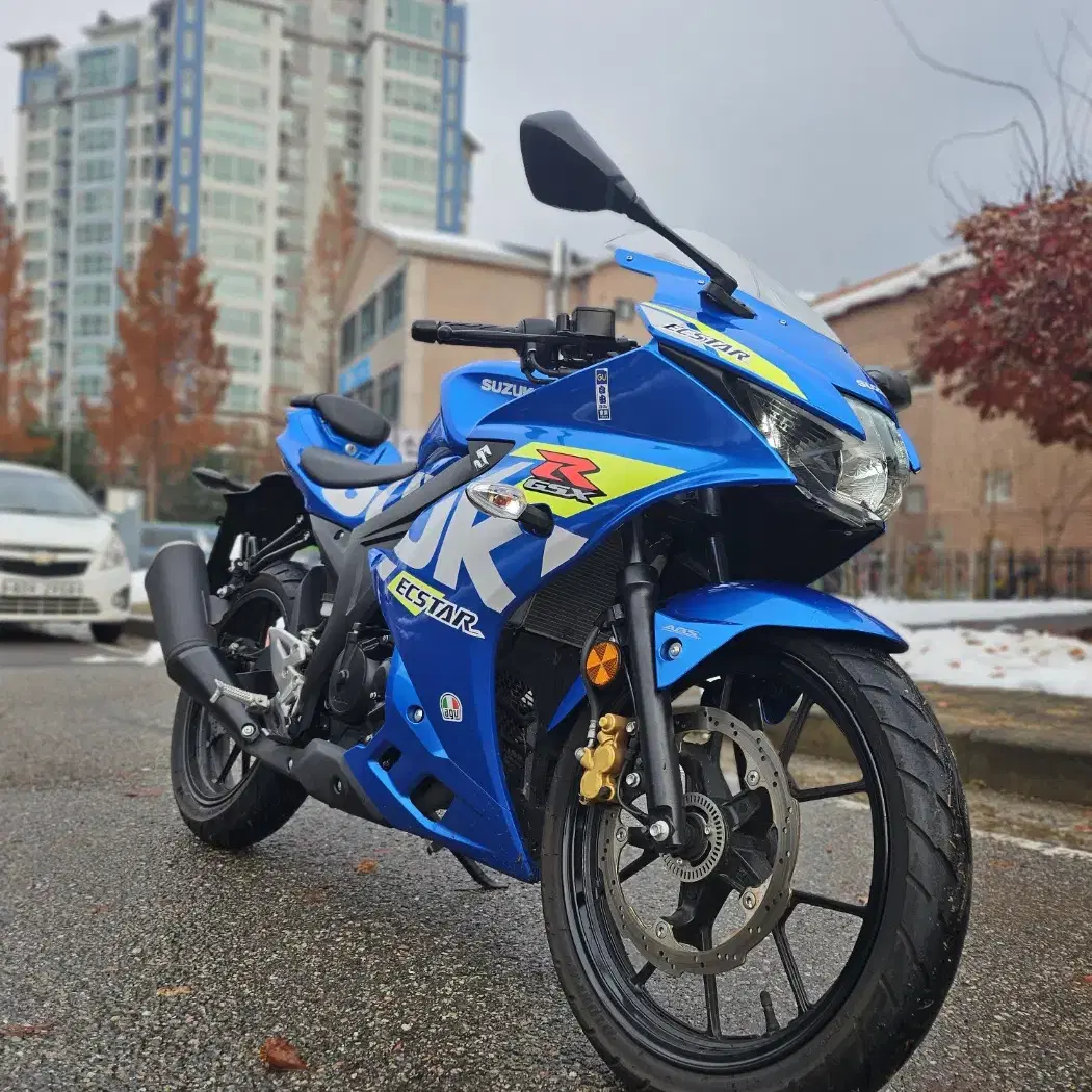 A급 신차컨디션 스즈키 gsx-r125 23년식 4천키로 최저가 판매~!