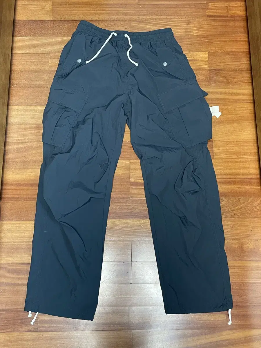 CARGO PARACHUTE PANTS-CHARCOAL