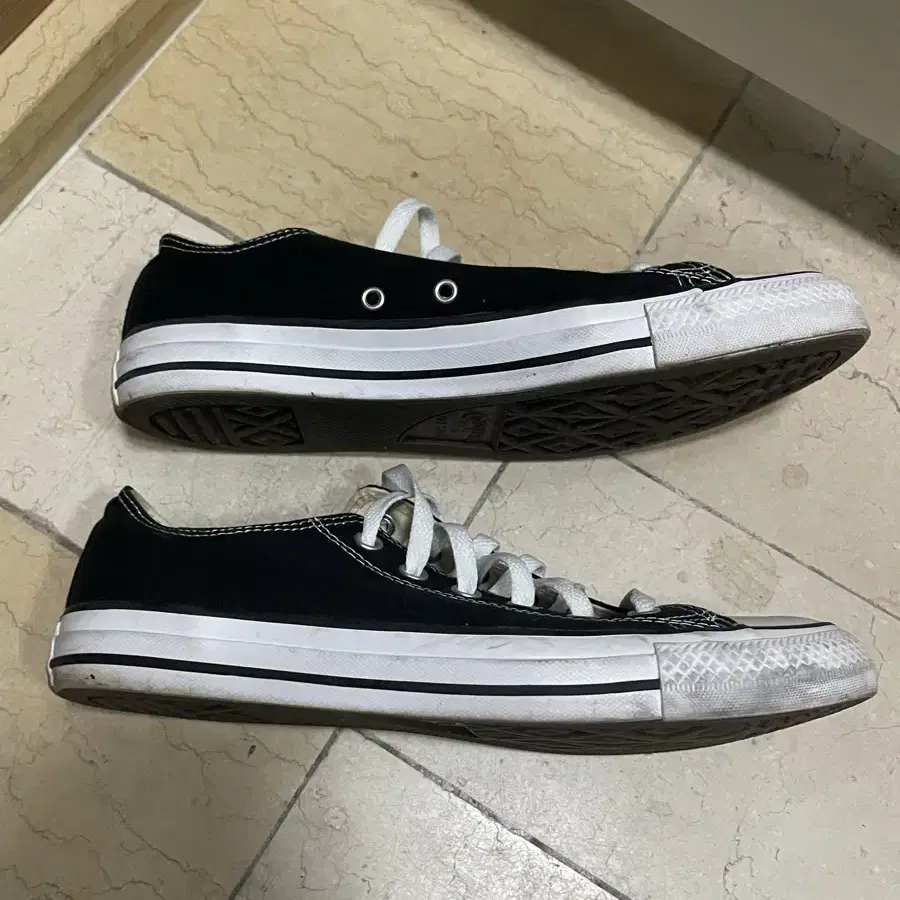 265 컨버스 척테일러 올스타 클래식 블랙 CONVERSE