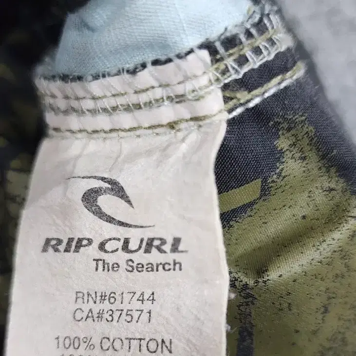 Rip curl 립컬 카모플라쥬 카모 카고 팬츠 반바지 30