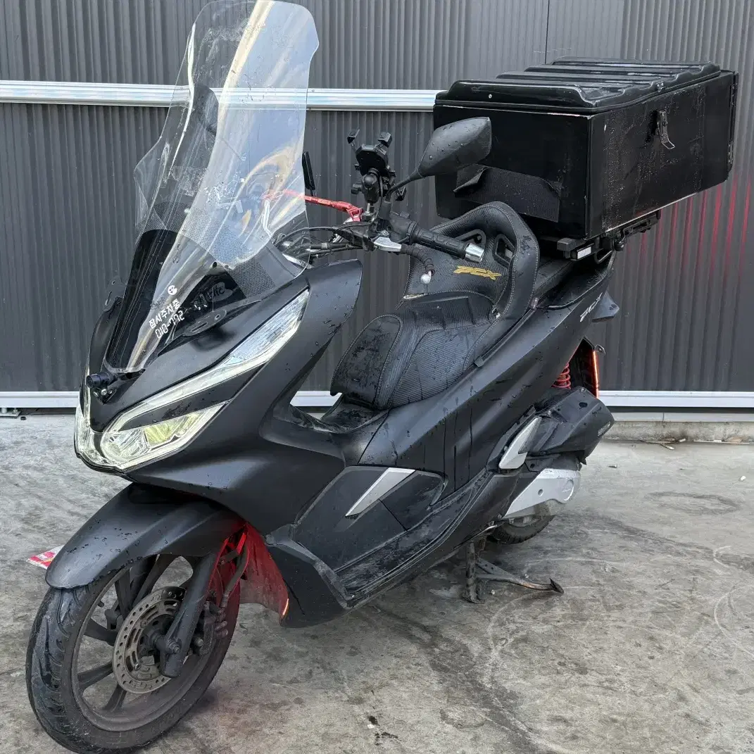 PCX125 셋팅좋은차량 저렴하게 판매합니다.