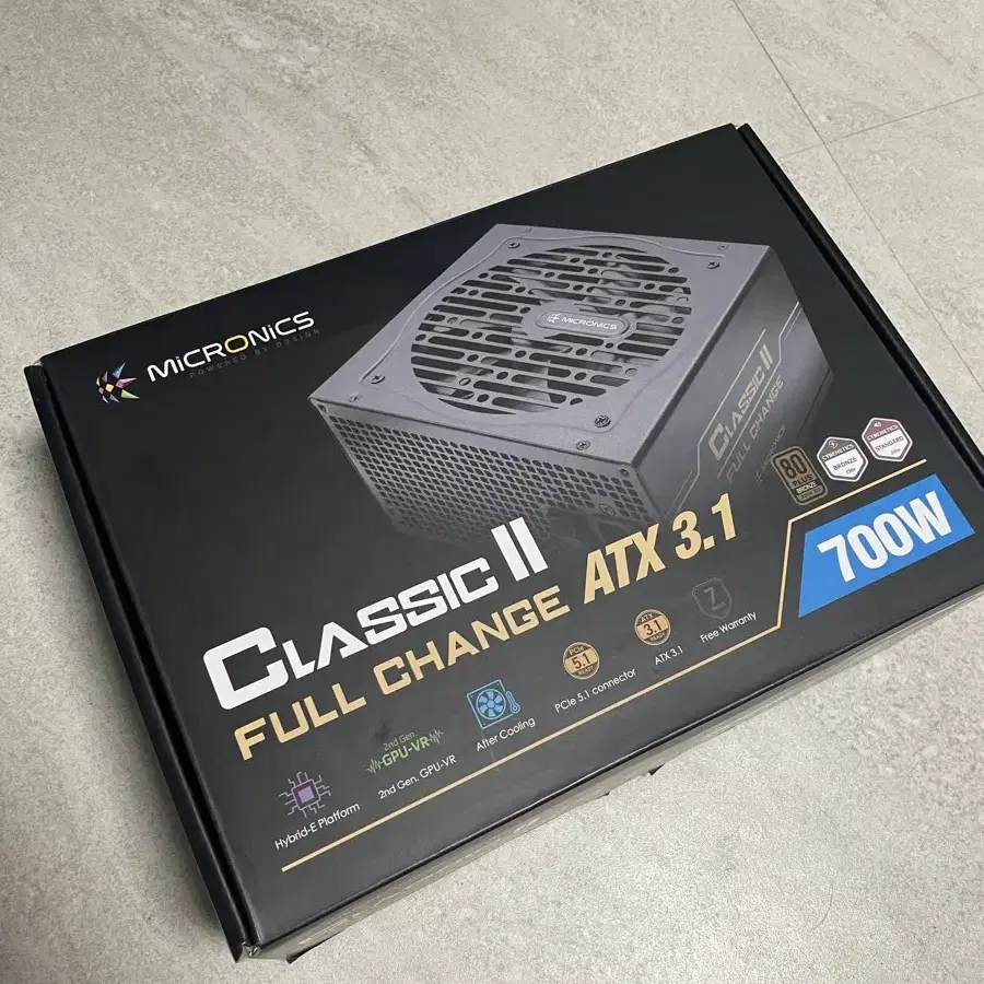 마이크로닉스 Classic II 풀체인지 700W atx 3.1