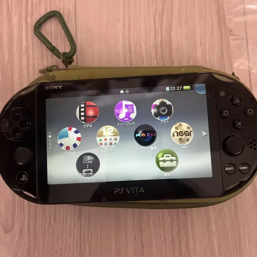 PS vita + 소프트 20개 일괄 + 케이스 ps비타