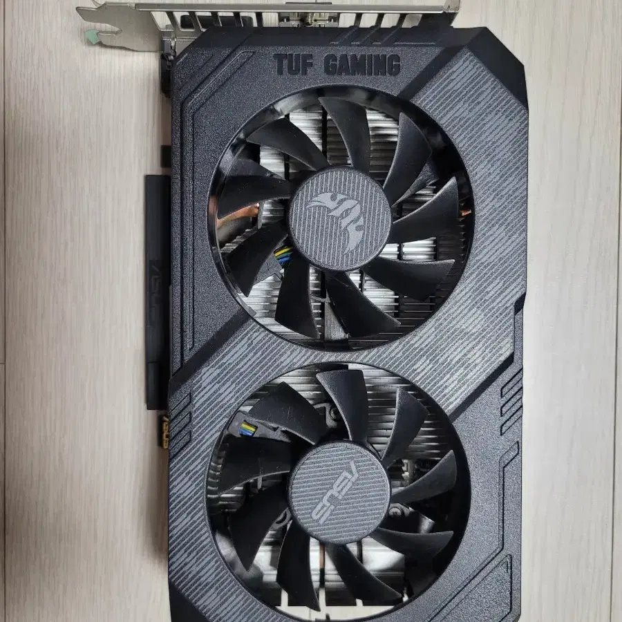 엔비디아 GTX1660ti