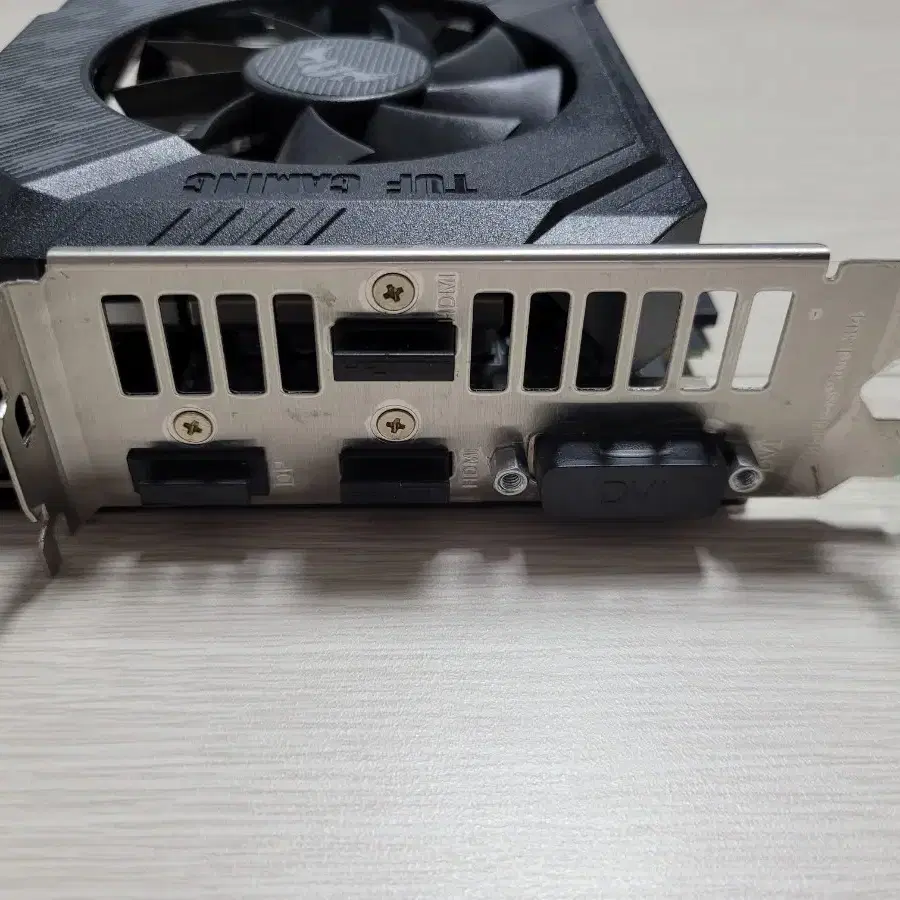 엔비디아 GTX1660ti