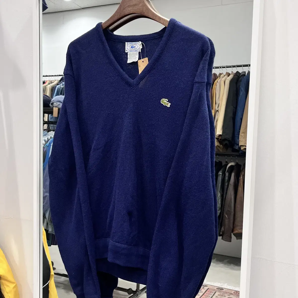 80-90s Izod Lacoste 라코스테 브이넥 니트