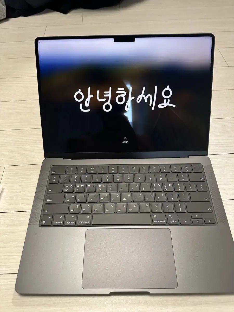 맥북 프로 M3 14인치 18gb 512ssd 스페이스블랙