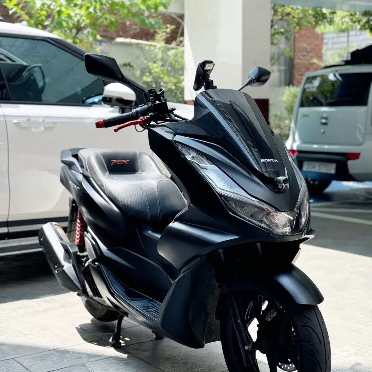 혼다 PCX 125 ABS 2021년식 저렴하게 판매합니다.