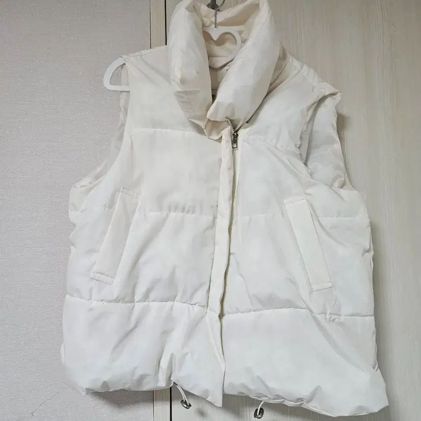 成人女性衣料品 55サイズ パファージャケット ベスト 春、秋、冬の服