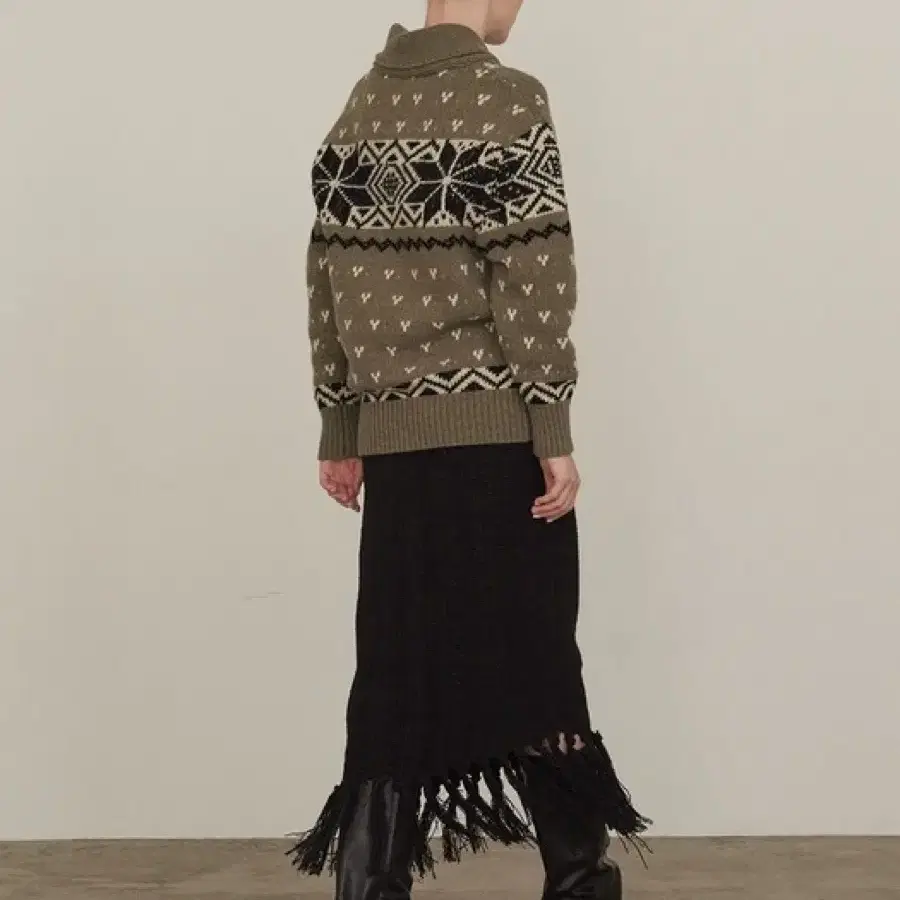 [새상품] 다이애그널 NORDIC PATTERN KNIT (khaki)