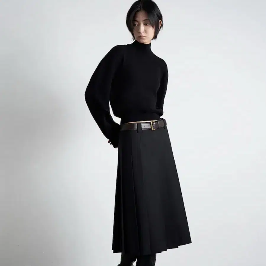 theaperture 30s Pleated Skirt- Black디애퍼쳐