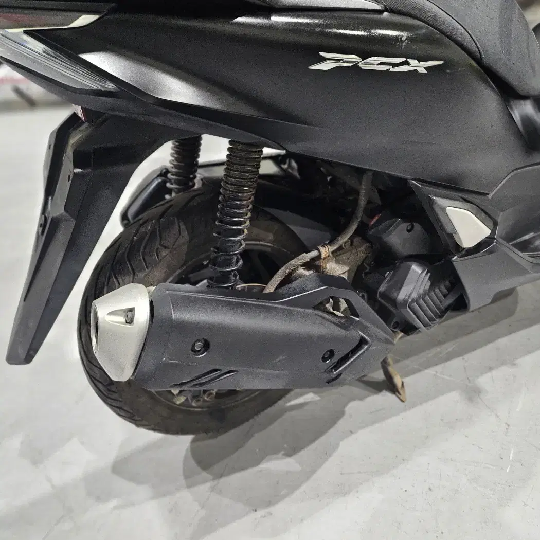 pcx125 abs 21년식 상태 괜찮은 배달세팅 오토바이 판매합니다.