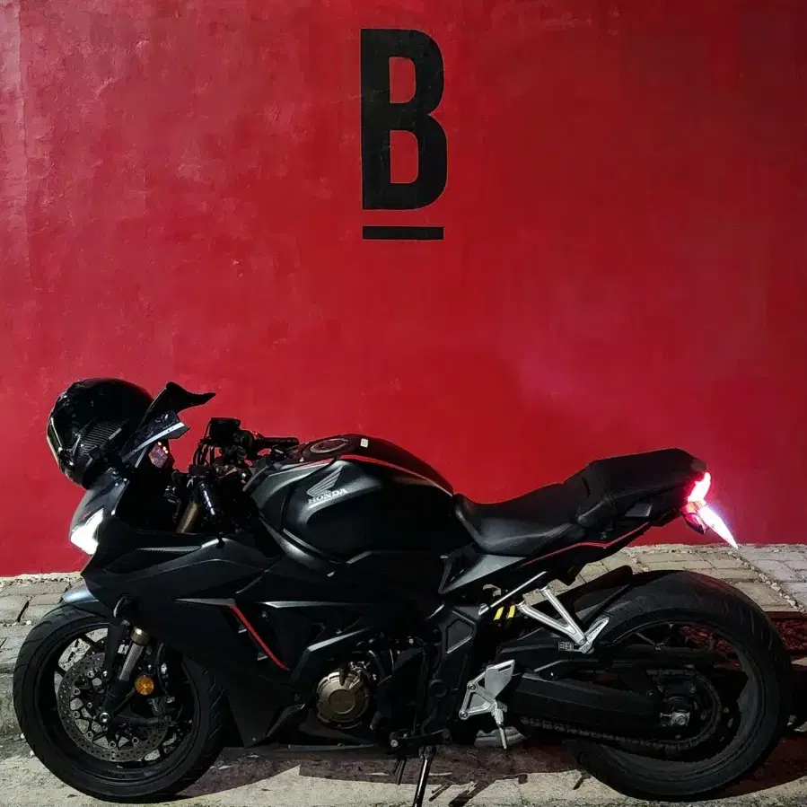 혼다 cbr650r판매합니다