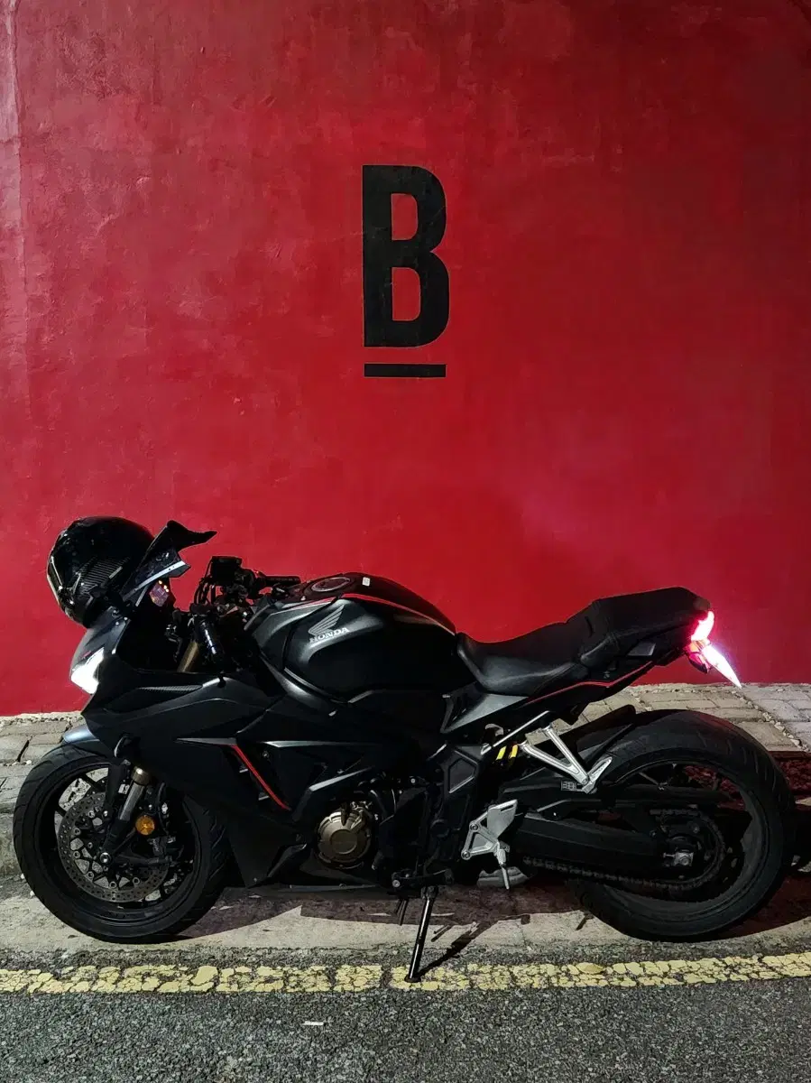 혼다 cbr650r판매합니다