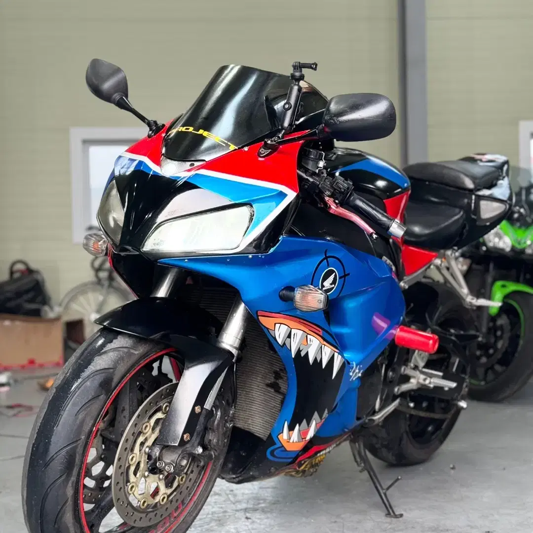 혼다 cbr1000rr 07년식 엔진최강 전국최저가 330만원 판매합니다