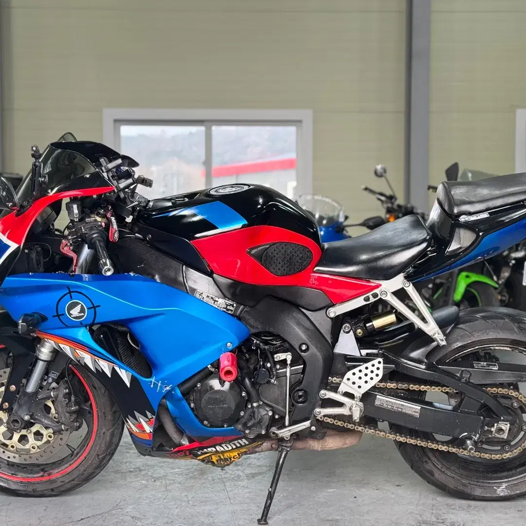 혼다 cbr1000rr 07년식 엔진최강 전국최저가 330만원 판매합니다