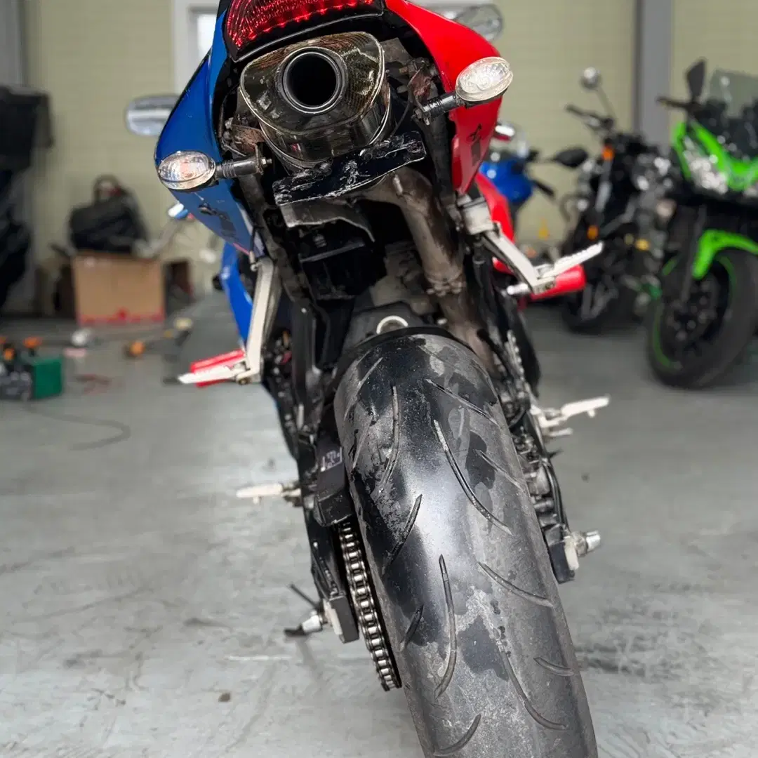 혼다 cbr1000rr 07년식 엔진최강 전국최저가 330만원 판매합니다