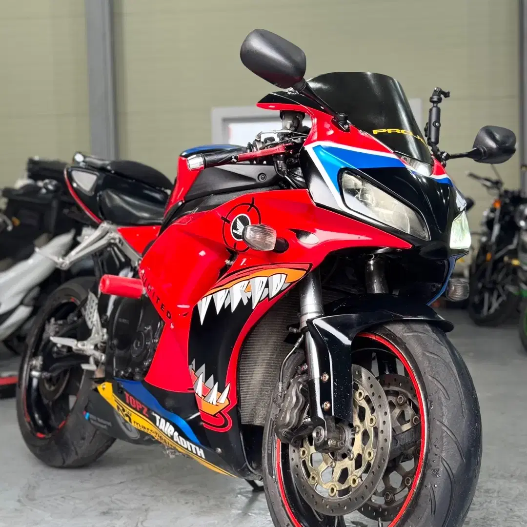 혼다 cbr1000rr 07년식 엔진최강 전국최저가 330만원 판매합니다