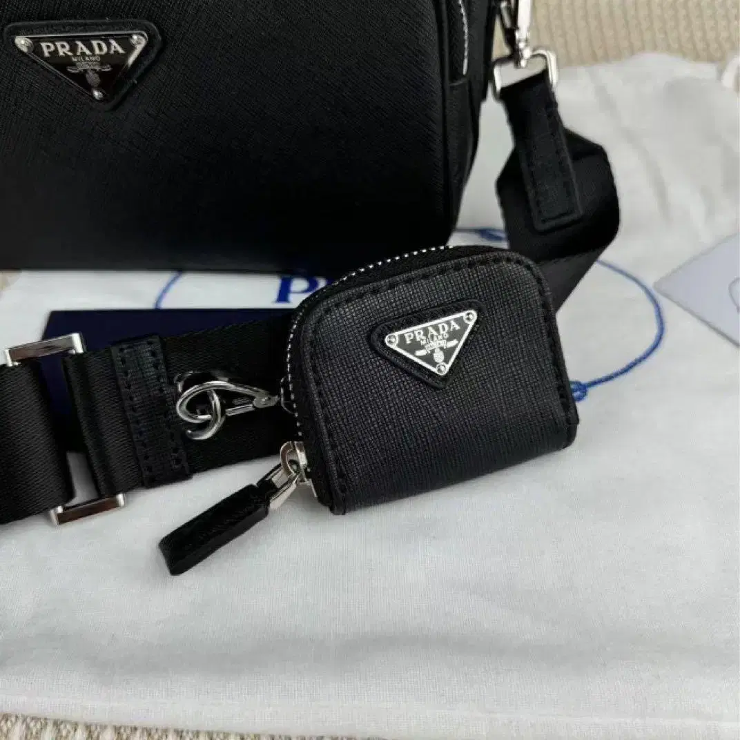 (새상품) PRADA 프라다 사피아노 가죽 숄더백