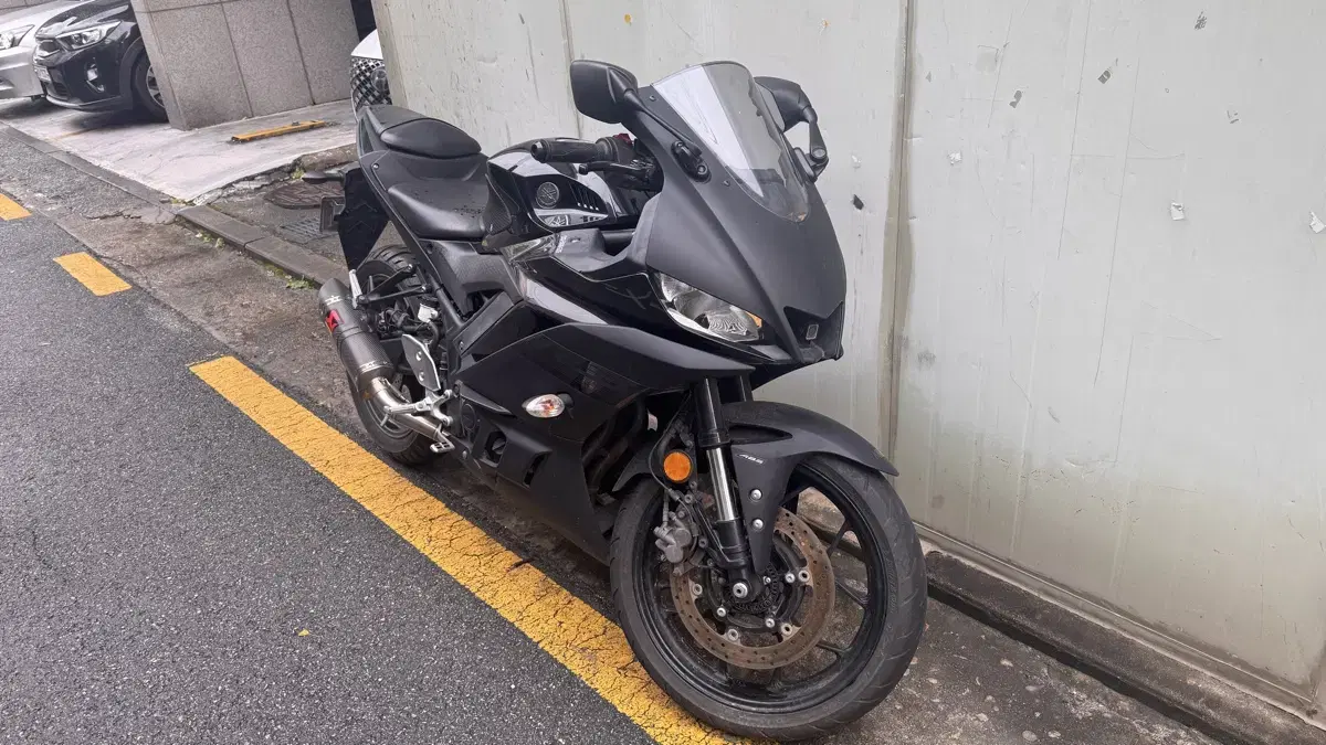 2020년식 Yamaha R3 아크라 풀배기