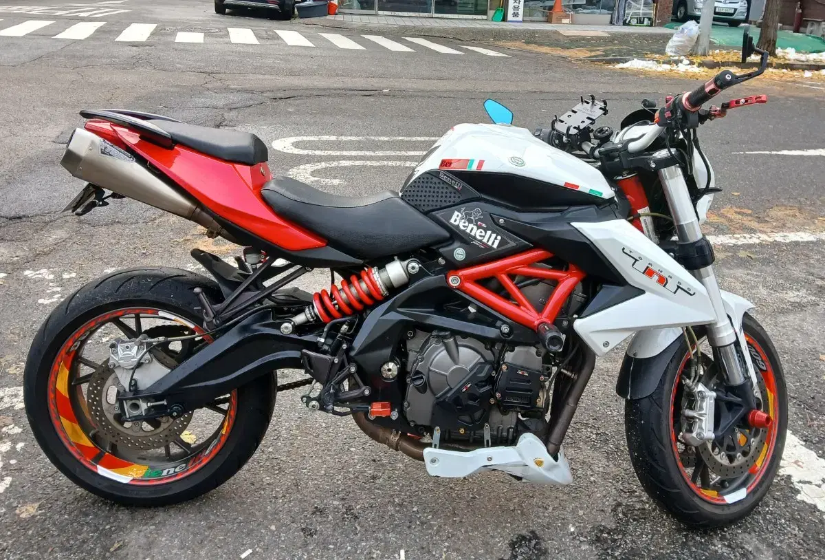 베넬리 TNT600i ABS 2018년식 28,870km