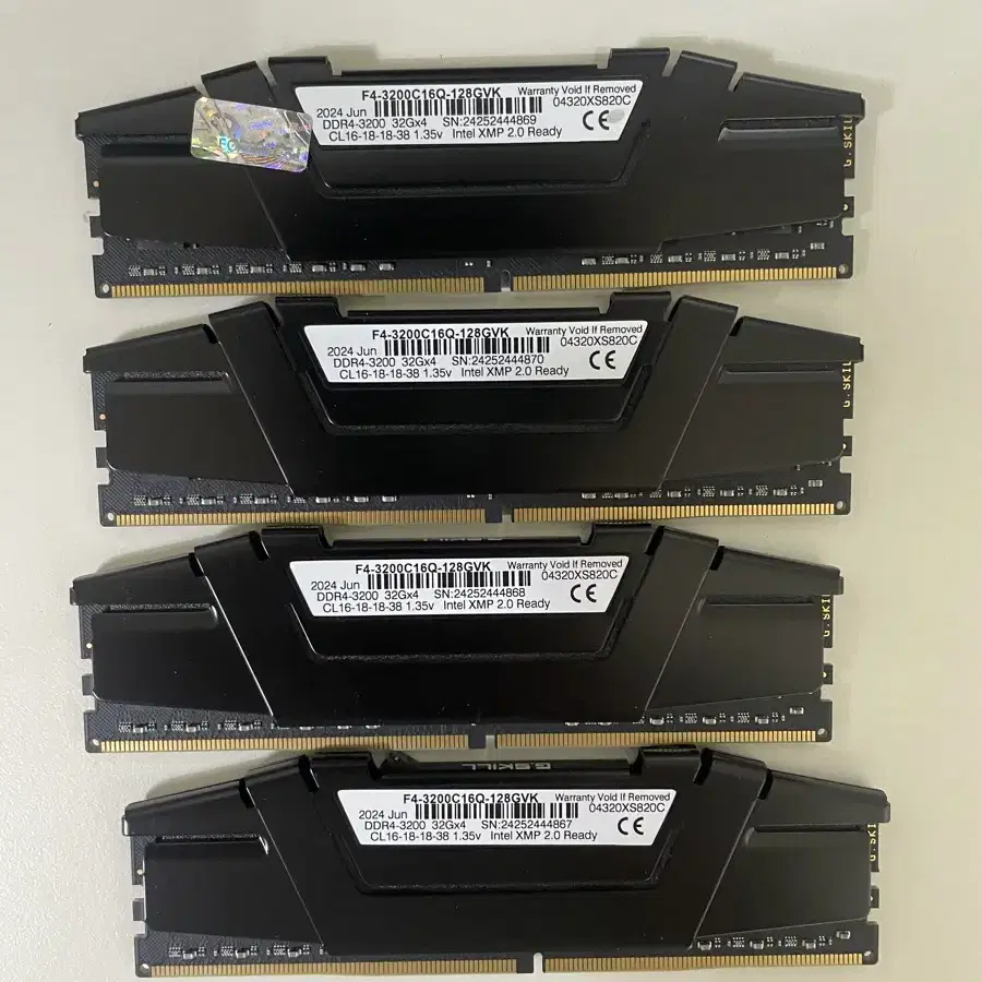 지스킬 RIPJAWS DDR4 128GB(32x4) cl16 3200택포